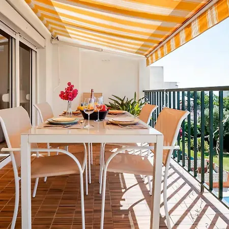 Lovely 3 Bedroom Duplex With Pool & Great Sea View Апартаменти