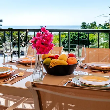 Apartmán Lovely 3 Bedroom Duplex With Pool & Great Sea View *