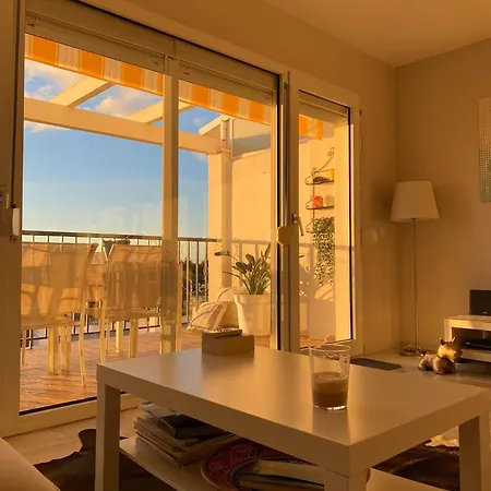 Lovely 3 Bedroom Duplex With Pool & Great Sea View Apartment