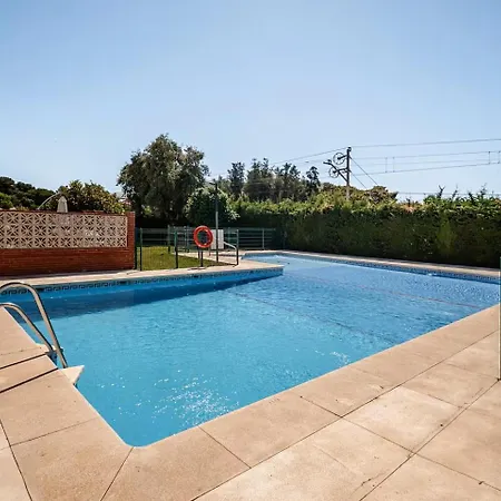 Lovely 3 Bedroom Duplex With Pool & Great Sea View *