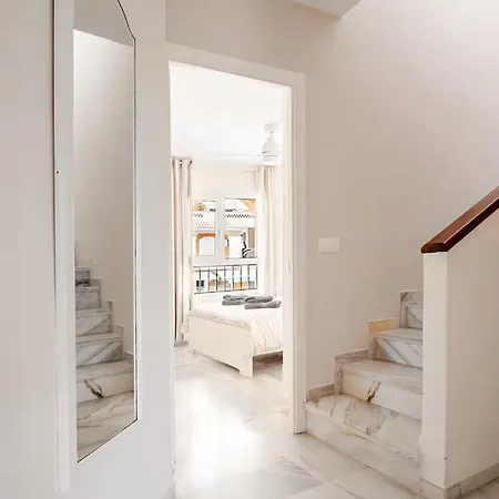 Daire Lovely 3 Bedroom Duplex With Pool & Great Sea View *